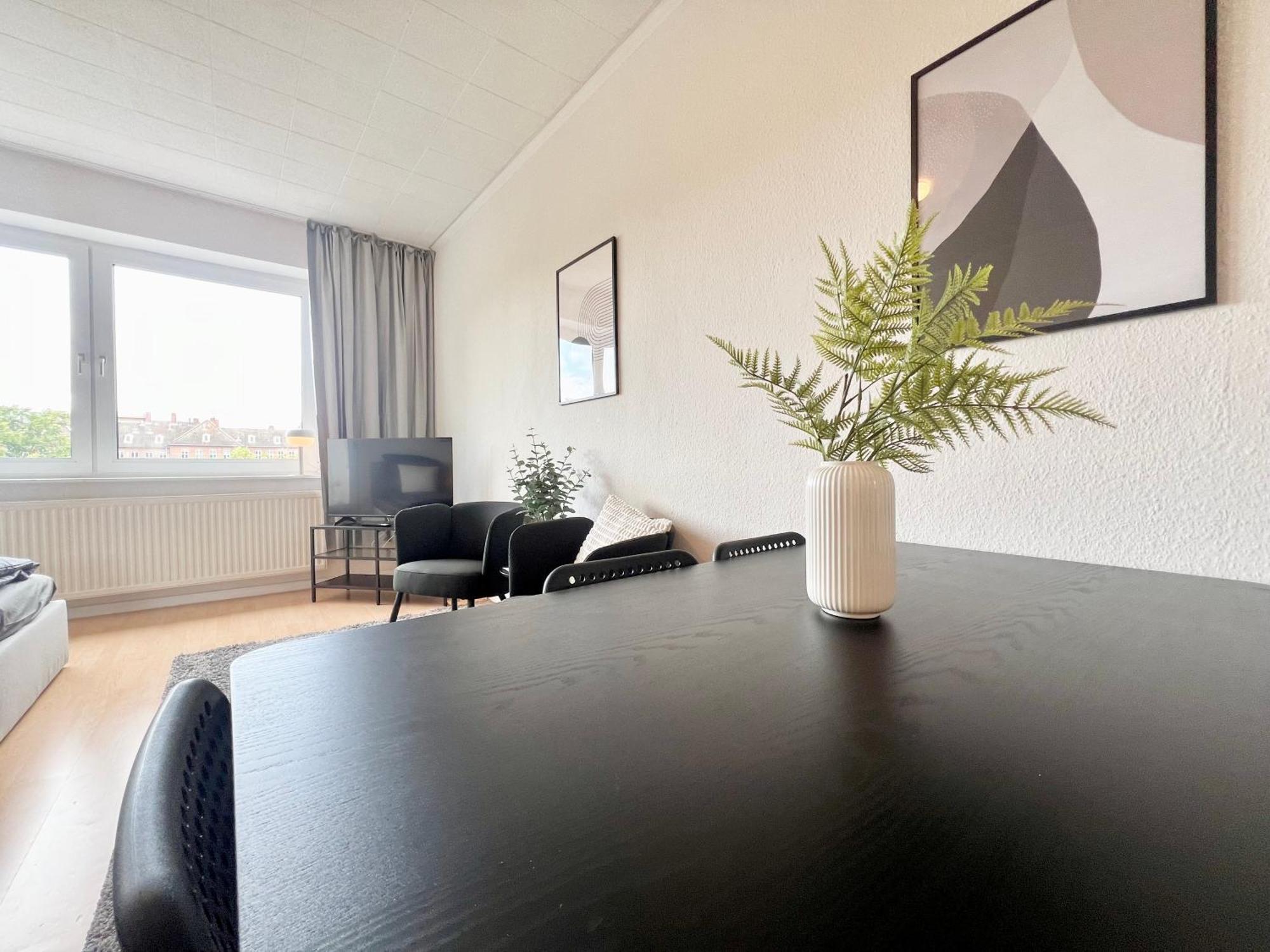 Apartment Gemuetliches, Geraeumiges Im Herzen Von *